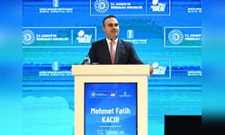 Bakan Kacır: Türkiye Çin'den sonra en fazla ürünü rekabetçi şekilde en çok ülkeye ihraç eden ülke