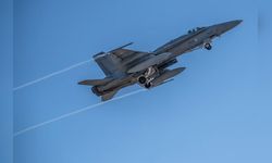 Finlandiya'da savaş uçağı düştü, pilot hayatını kaybetti