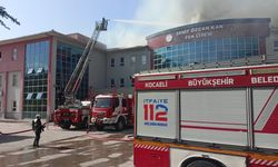 Kocaeli'de okul çatısında çıkan yangın kısa sürede kontrol altına alındı