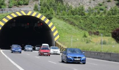 Bolu TEM Otoyolu’nda trafik yoğunluğu sürüyor