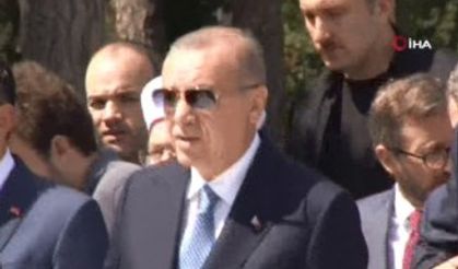 Cumhurbaşkanı Erdoğan, Abdülhakim Sancak Camii’ne geldi