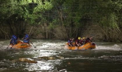 Rafting Dünya Şampiyonası’nda gece yarışları yapıldı