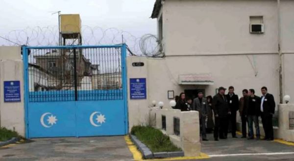 Azerbaycan’da neler oluyor? Azerbaycan ceza evinde firar planı