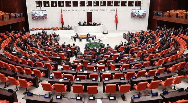 AKP ve MHP'den ‘yolsuzluklar araştırılsın’ önergesine ret