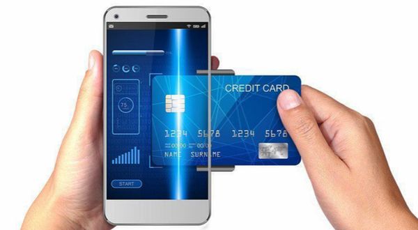 Telefonunuzdaki uygulamalara dikkat: Kredi kartı bilgilerinizi kaptırmayın!