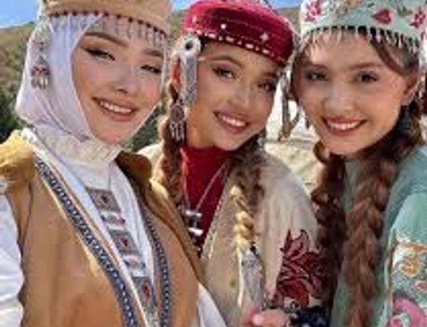 Türk halklarının nüfusu ne kadar?