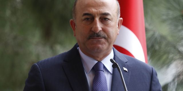 Dışişleri Bakanı Çavuşoğlu’ndan Rum Büyükelçiye adeta hukuk dersi verdi