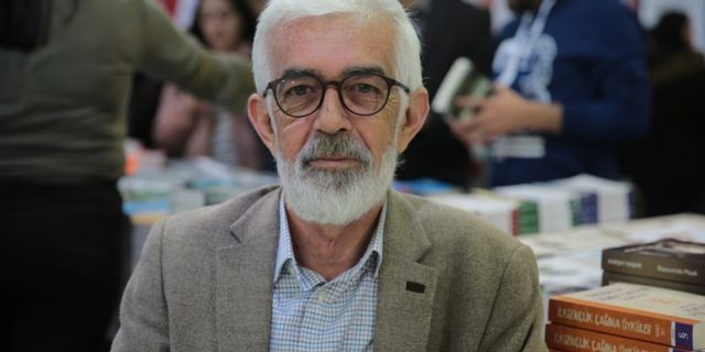 Kadınlara cinsel mesaj attığı iddiasıyla suçlanan yazar Hasan Ali Toptaş'a bir şok daha