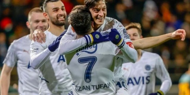 Menajer Erkut Söğüt: 'Mesut Özil, Fenerbahçe'de mutlu'