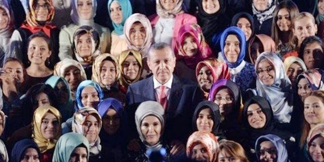 Erdoğan talimat vermişti! Başörtüsüne yönelik anayasa değişikliğinde ilk adım atıldı