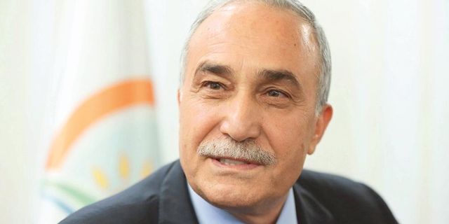 AKP'de flaş istifa: Zehir zemberek açıklama yaptı