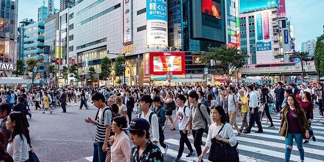 Japonya turistlere kapılarını açıyor