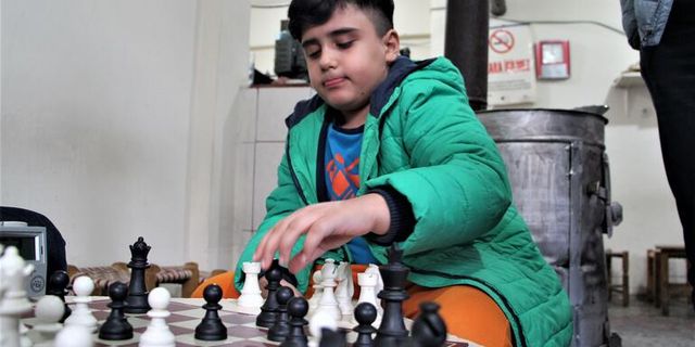 Türkiye Şampiyonası’na ‘Satranç Kahvesi’nde hazırlanıyor