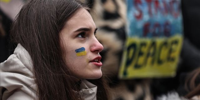 Ukraynalılar İstanbul'un göbeğinden Rusya'ya seslendi: 'Savaşa hayır!'