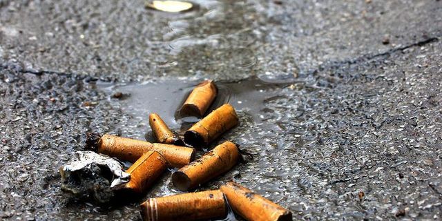 Tütün firmaları İspanya sokaklarındaki izmaritleri temizleyecek