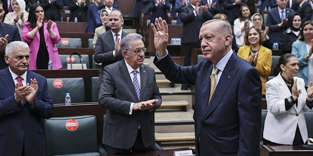 AKP'de gideceklerin listesi belli oldu
