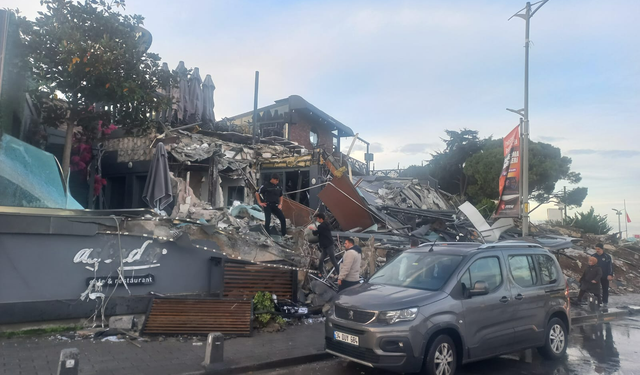 İBB'den Üsküdar sahilde hukuksuz yıkım