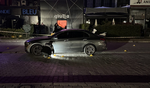 Gece Kulübünde Silahlı Kavga: 3 Kişi Yaralandı