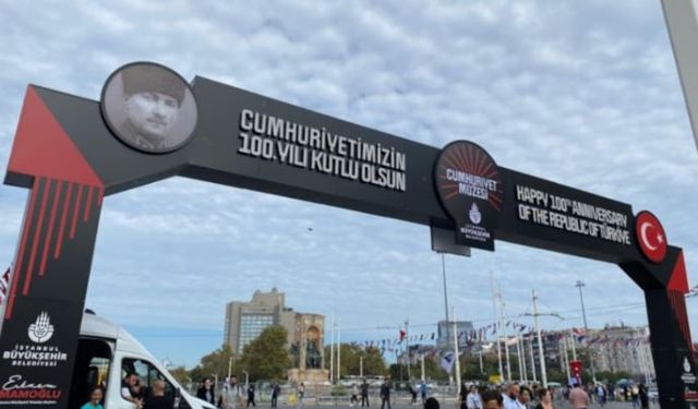 İBB’nin Taksim’deki Cumhuriyet takına suç duyurusu