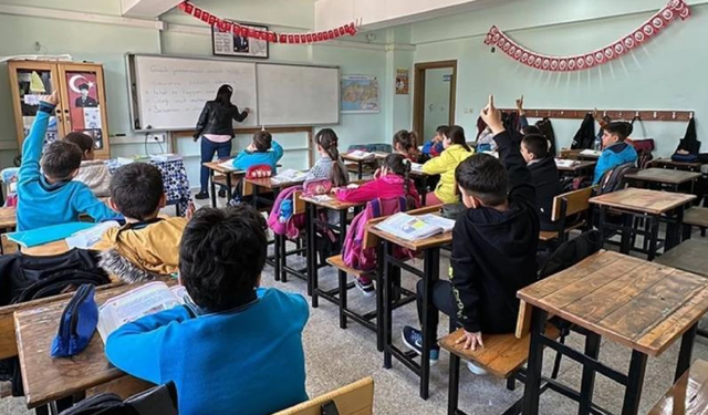 İstanbul'da Okullarda Yeni Saat Düzeni