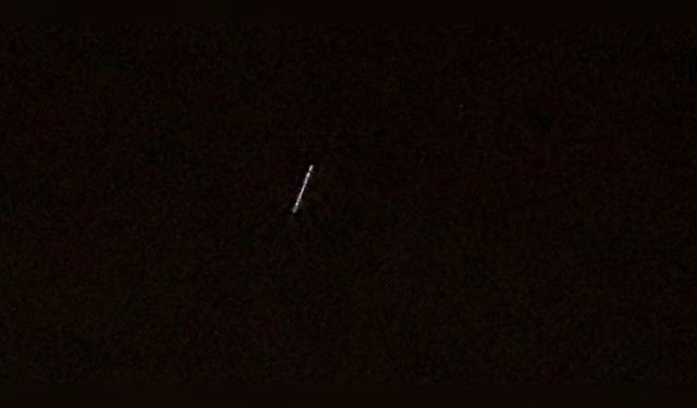 Ahlat'ta Starlink Uyduları Gökyüzünü Aydınlattı