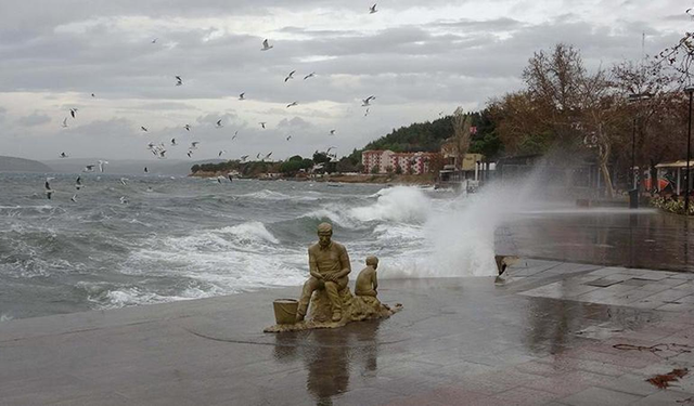 Çanakkale’de Feribot Seferleri İptal