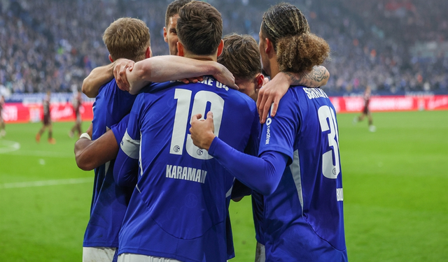 Kenan Karaman Schalke'yi Kurtardı