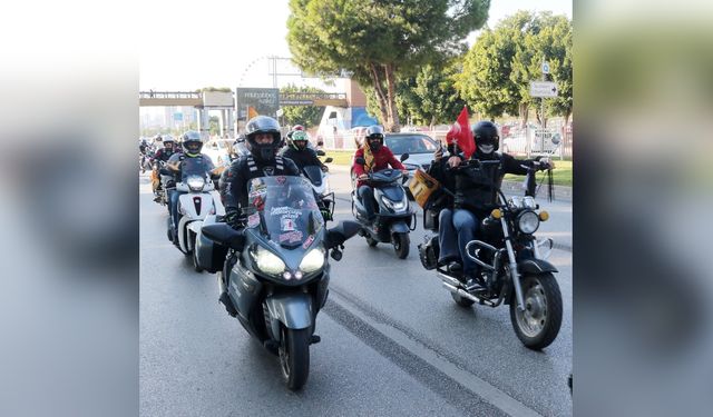 Motosikletli Kadınlar Şiddete Karşı Yola Çıktı