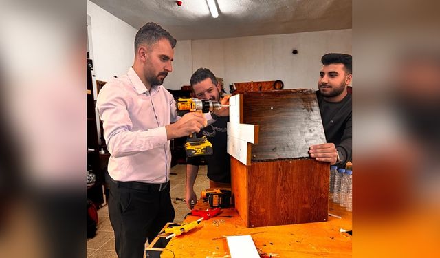 Gönüllü Öğrencilerle Atık Malzemelerden Kedi Evi Tasarlandı