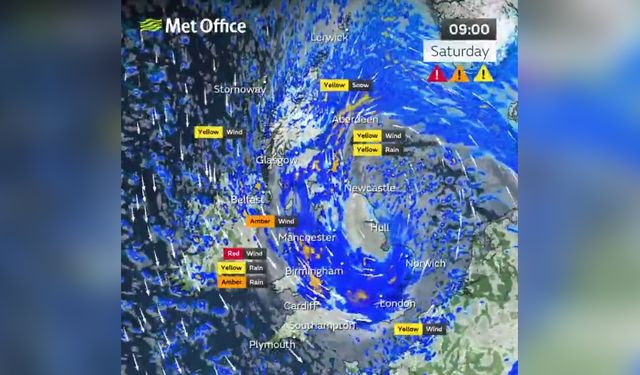 İngiltere'yi Vuran Darragh Fırtınası İçin Uyarılar Yapıldı