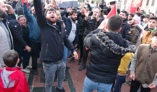 Kilis'te Suriyeli Topluluk Büyük Bir Kutlama Gerçekleştirdi