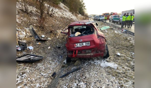 Otoyolda meydana gelen kazada bir kişi hayatını kaybetti