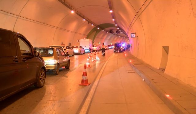 Beyoğlu'nda Motosikletli Kurye Kaza Geçirdi