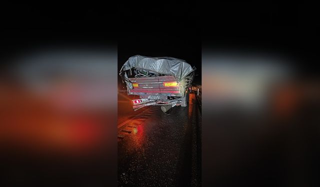 Karabük'te Trafik Kazası: Üç Kişi Yaralandı