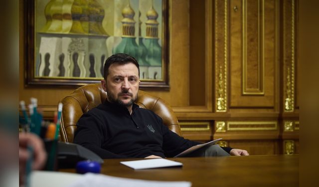 Zelenskiy, Kazakistan'daki Uçak Kazasında Rusya'yı Hedef Aldı