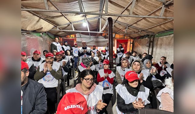 Iğdır'da İşten Çıkarılan İşçiler Yeni Yıla 'Hak, Hukuk, Adalet' Sloganıyla Girdi