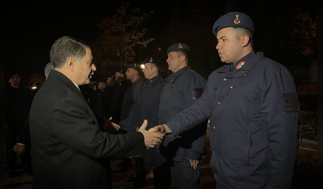 Vali Şahin, Yılbaşı Görevinde Olan Güvenlik Ekiplerini Ziyaret Etti