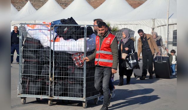 Suriye'ye Dönüş Yolu: 4 Çocuk Annesinin Hikayesi