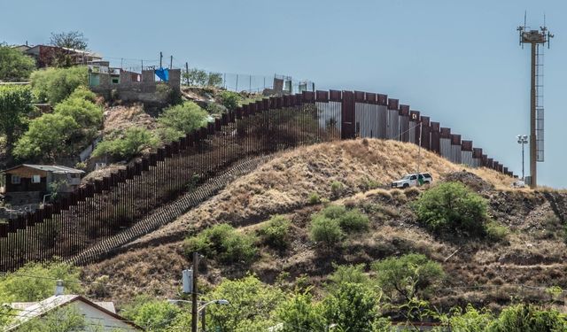 Meksika'dan ABD'ye Göçmen Konvoyu Yola Çıktı