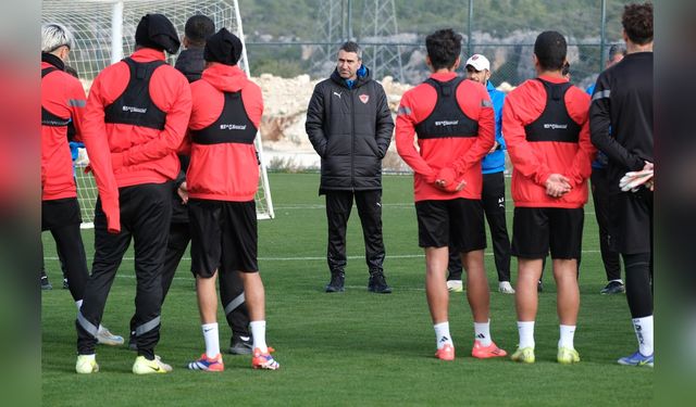 Hatayspor, Fenerbahçe ile Oynayacağı Maç İçin Taktik Geliştiriyor