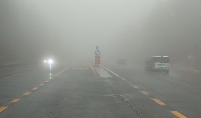 Bolu Dağı'nda Görüş Mesafesi Düşüyor