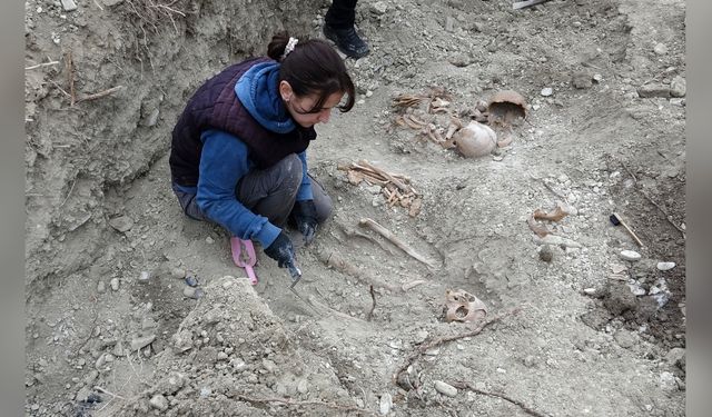 Kanalizasyon Çalışmalarında İnsan Kemikleri Bulundu