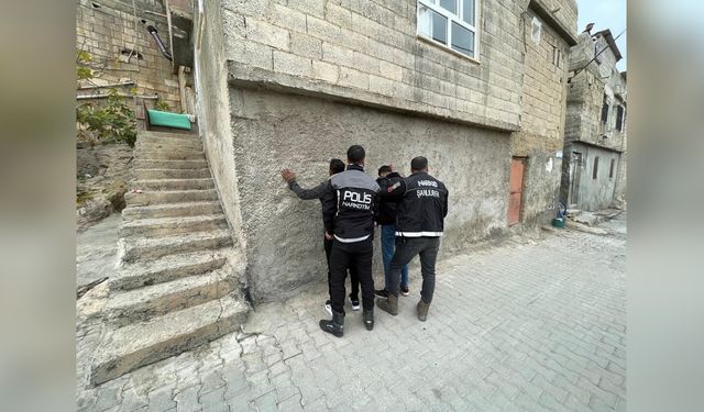 Şanlıurfa'da Uyuşturucu Operasyonu: 17 Kişi Tutuklandı