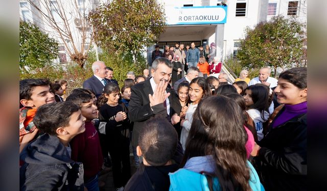 Bakan Tekin, Adıyaman'daki Köy Okullarını Ziyaret Etti