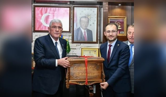 İYİ Parti'den İstifa Eden Çağlayancerit Belediye Başkanı Göktaş, Siyasi Hayatına Yeni Bir Yön Verdi