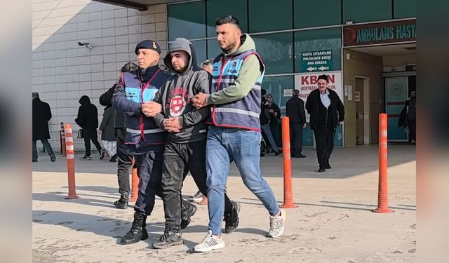 Bıçaklı Kavga Sonrası Arkadaşının Ölümüne Neden Olan Şüpheli Adliyeye Sevk Edildi