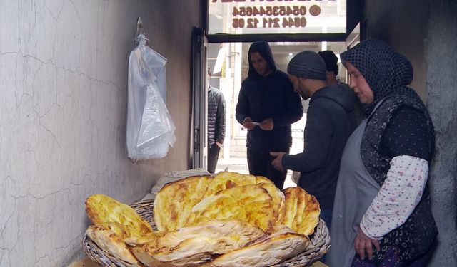 Tandır Ekmeği Üretimiyle 6 Aileye Destek Sağlandı