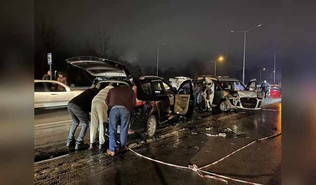 Alkollü Sürücünün Ters Yönde Girmesi Zincirleme Kazaya Yol Açtı