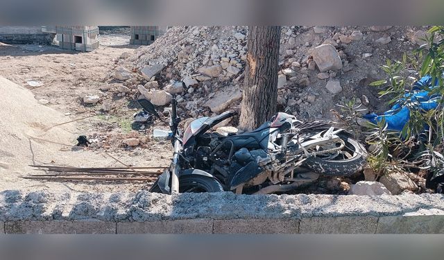 Gaziantep'te Motosiklet Kazası: İki Kişi Hayatını Kaybetti