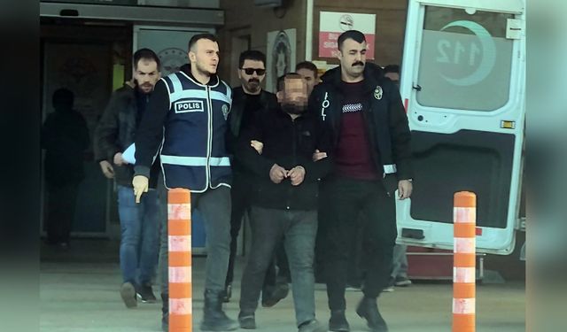 Eve Kilitlenen Şüpheli, 24 Saat Sonra Teslim Oldu